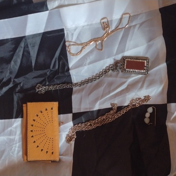 Princess Gardiner split cowhide keyholder and Bonus items - Picture 1 of 4